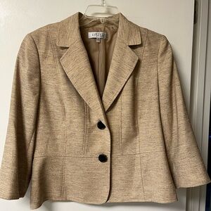 Kasper Women's Beige Blazer with Black Buttons